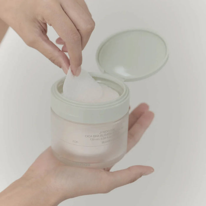 *Ji Woo Gae* - Almohadillas Exfoliantes CICA BHA Blemish Toner Pad - 60 pads - Celimax - 3