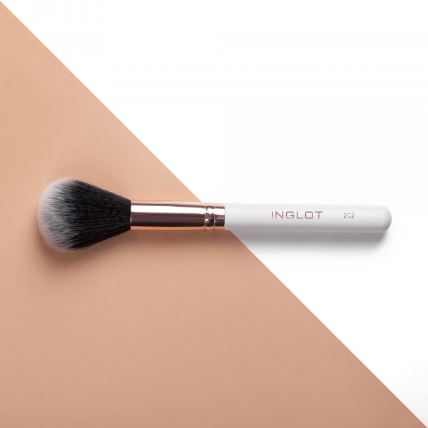 Brocha de Maquillaje para Polvos - Makeup Brush 202 - Inglot - 3